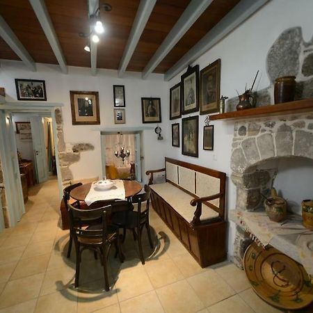 Old Traditional House Mandrákion Zewnętrze zdjęcie