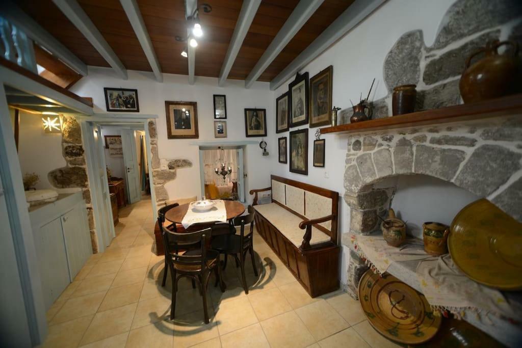 Old Traditional House Mandrákion Zewnętrze zdjęcie